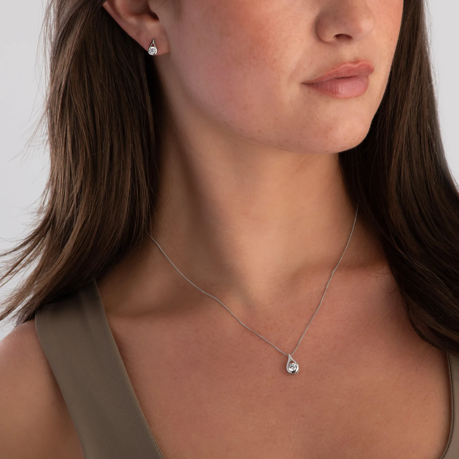 Beaverbrooks 9ct White Gold Cubic Zirconia Pear Shaped Pendant and Earrings Set