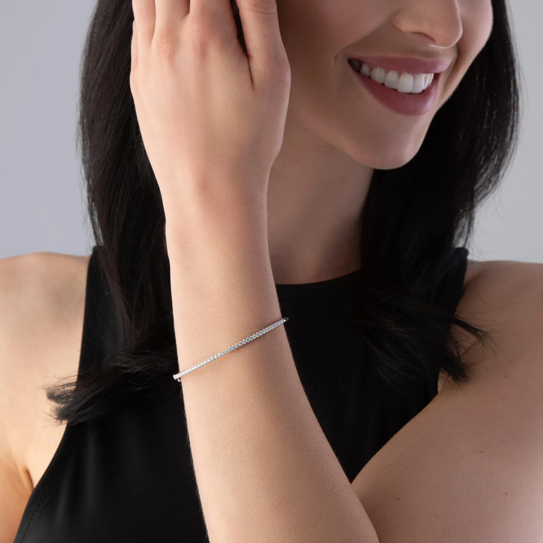 Beaverbrooks 9ct White Gold Diamond Bangle