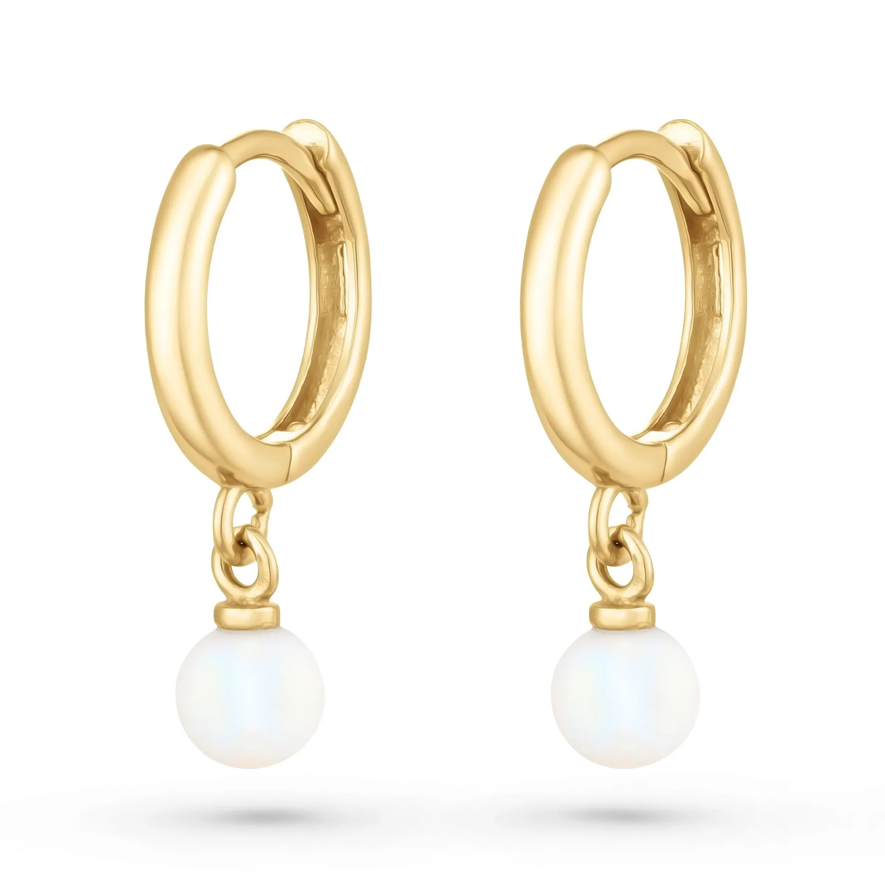 Beaverbrooks 9ct Yellow Gold Freshwater Cultured Pearl Huggie Hoop Earrings