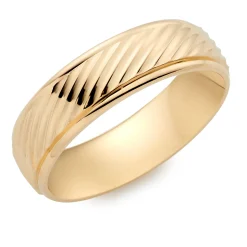 Beaverbrooks 9ct Yellow Gold 6mm Men’s Wedding Ring