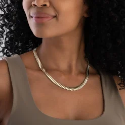 Beaverbrooks 9ct Yellow Gold Necklace