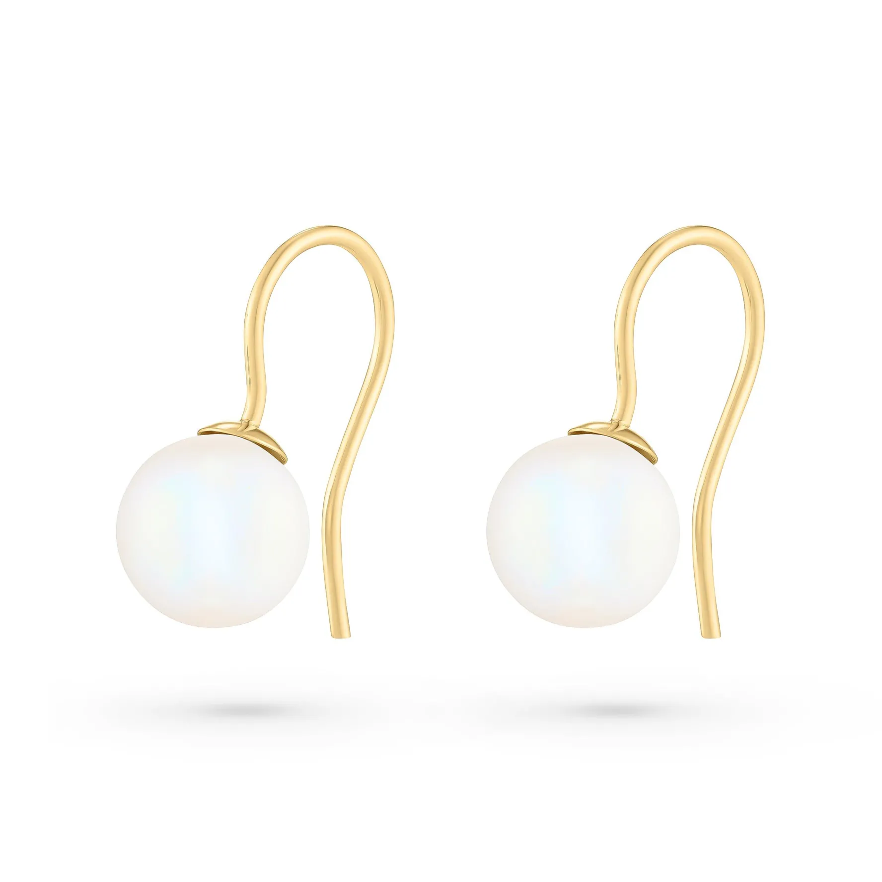 Beaverbrooks 9ct Yellow Gold Freshwater Cultured Pearl Earrings