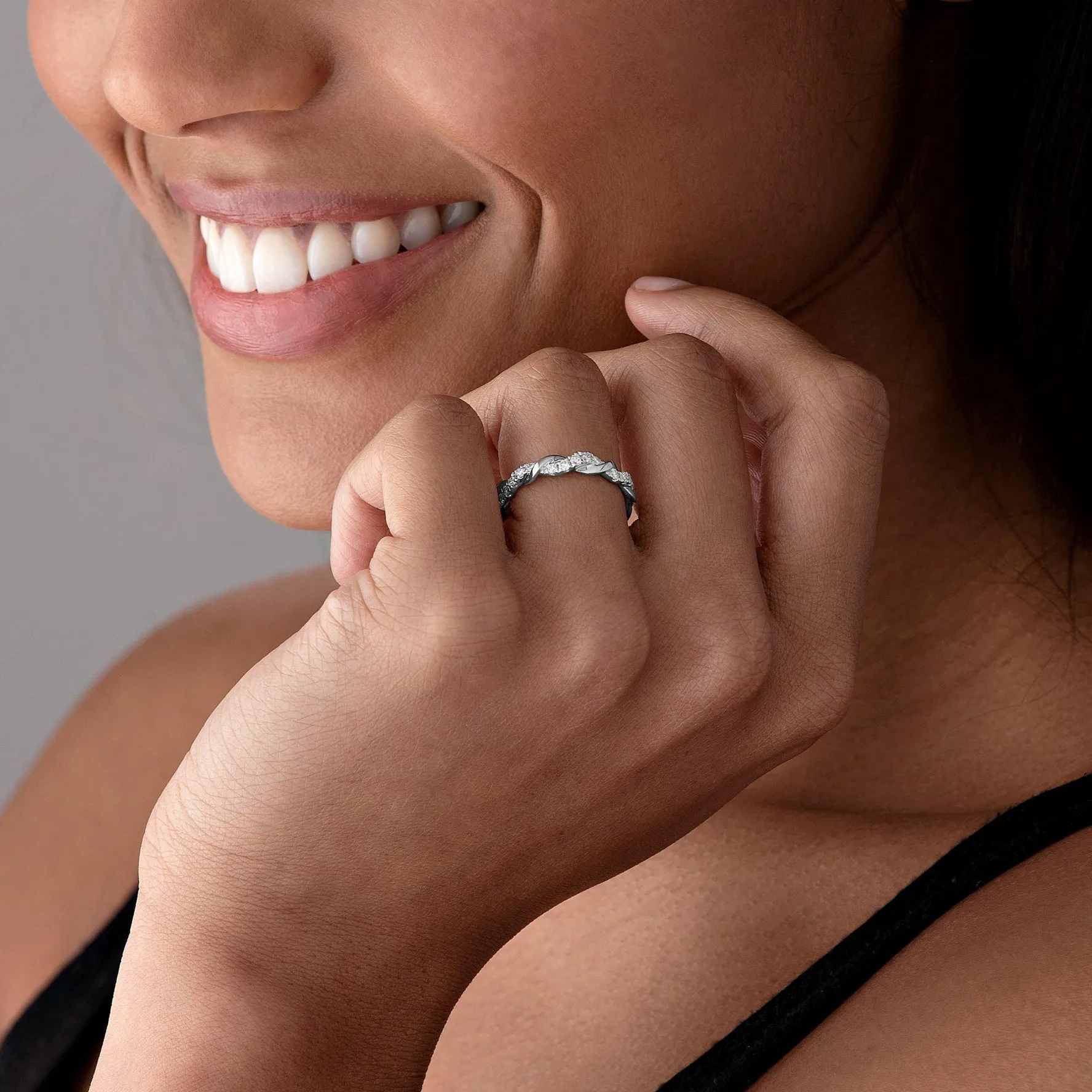 Beaverbrooks Entwine Platinum Diamond 2.5mm Wedding Ring
