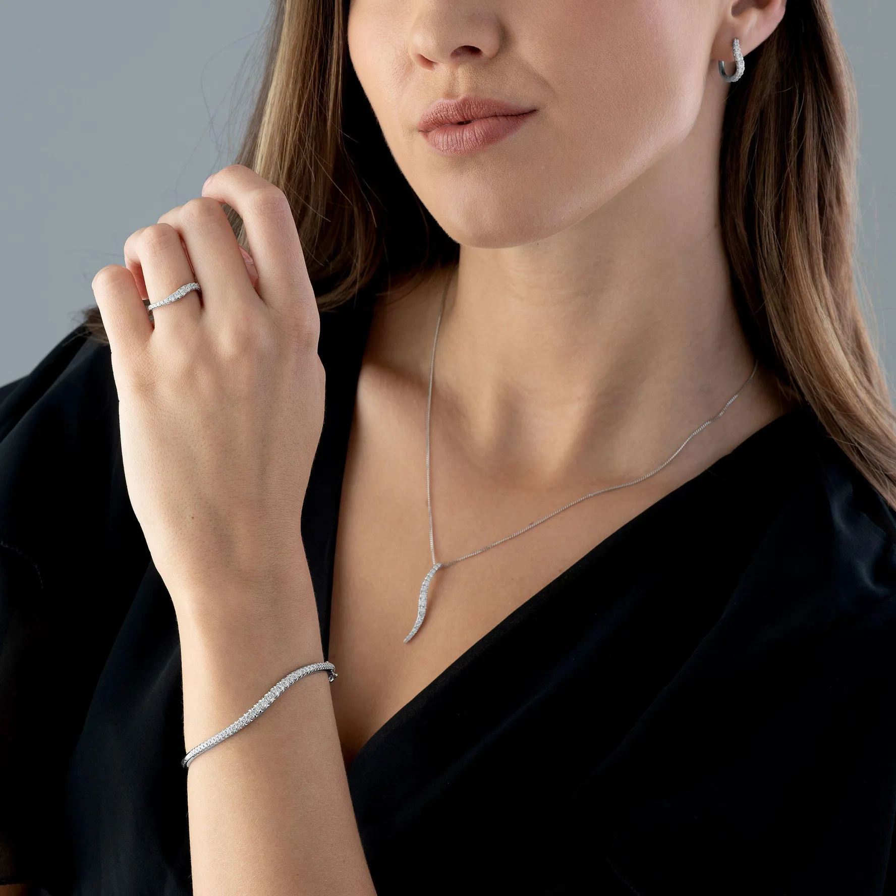 Beaverbrooks Essence 9ct White Gold Diamond Pendant