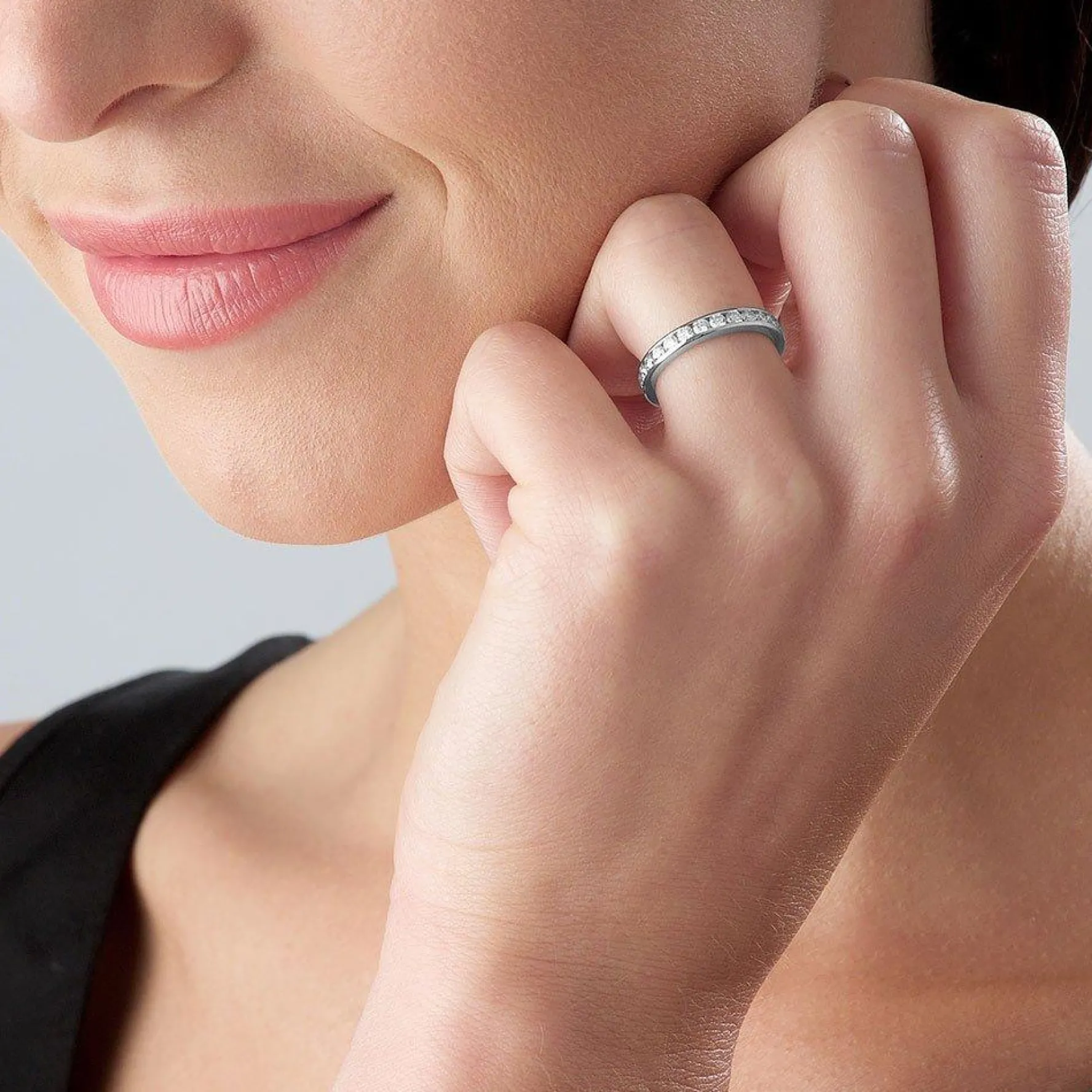 Beaverbrooks Platinum Diamond 3mm Full Eternity Ring