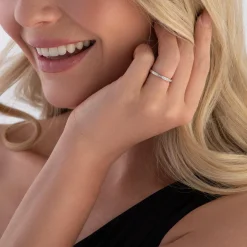 Hearts On Fire Illustrious Platinum Diamond Wedding Ring