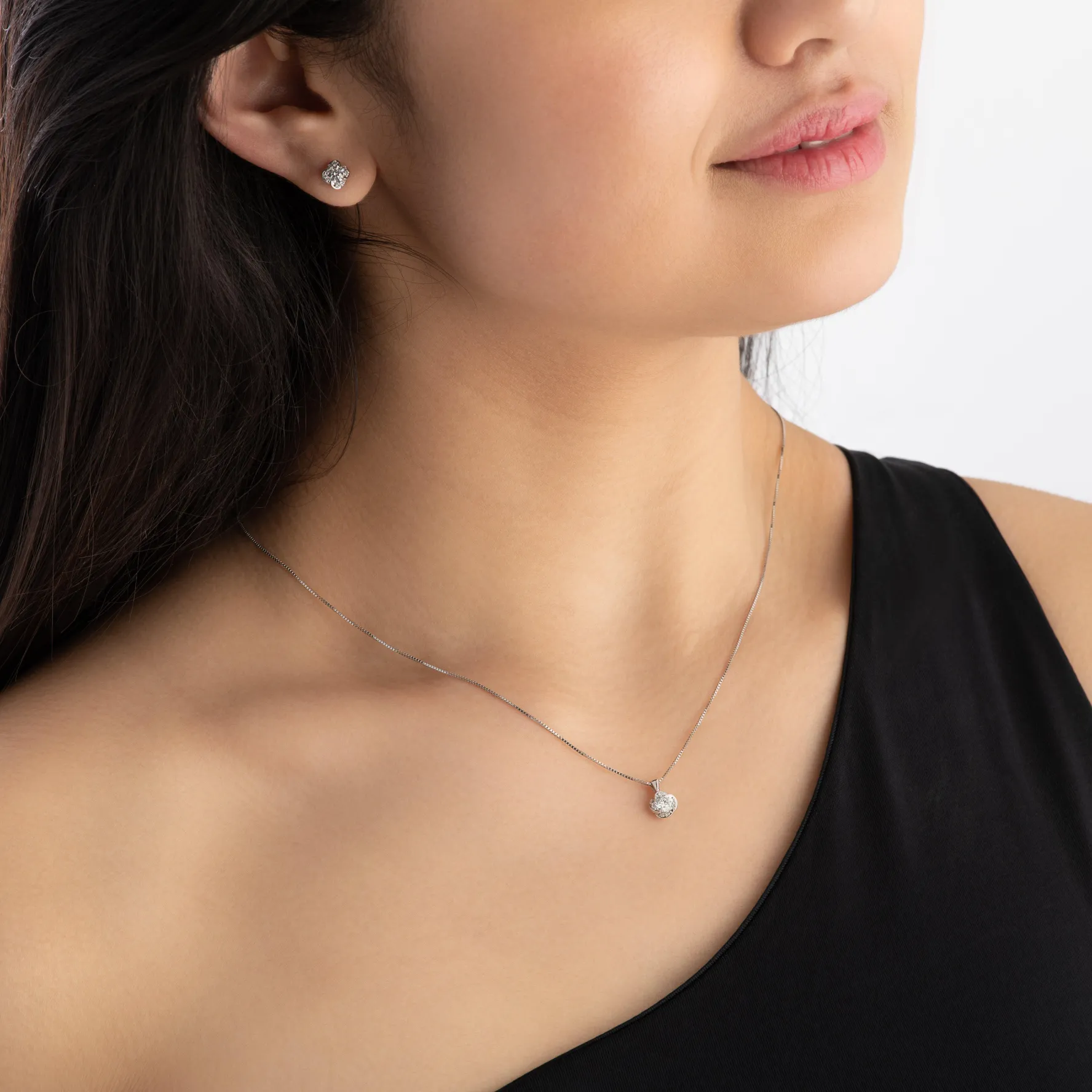 Maple Leaf Diamonds Wind's Embrace 18ct White Gold Diamond Solitaire Pendant