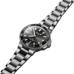 Oris Aquis Date 41.5mm Automatic Watch