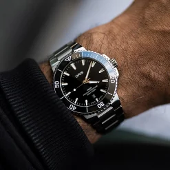 Oris Aquis Date 41.5mm Automatic Watch