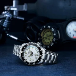 Seiko Prospex Marinemaster 1968 Diver’s Reinterpretation 42.6mm Automatic Watch