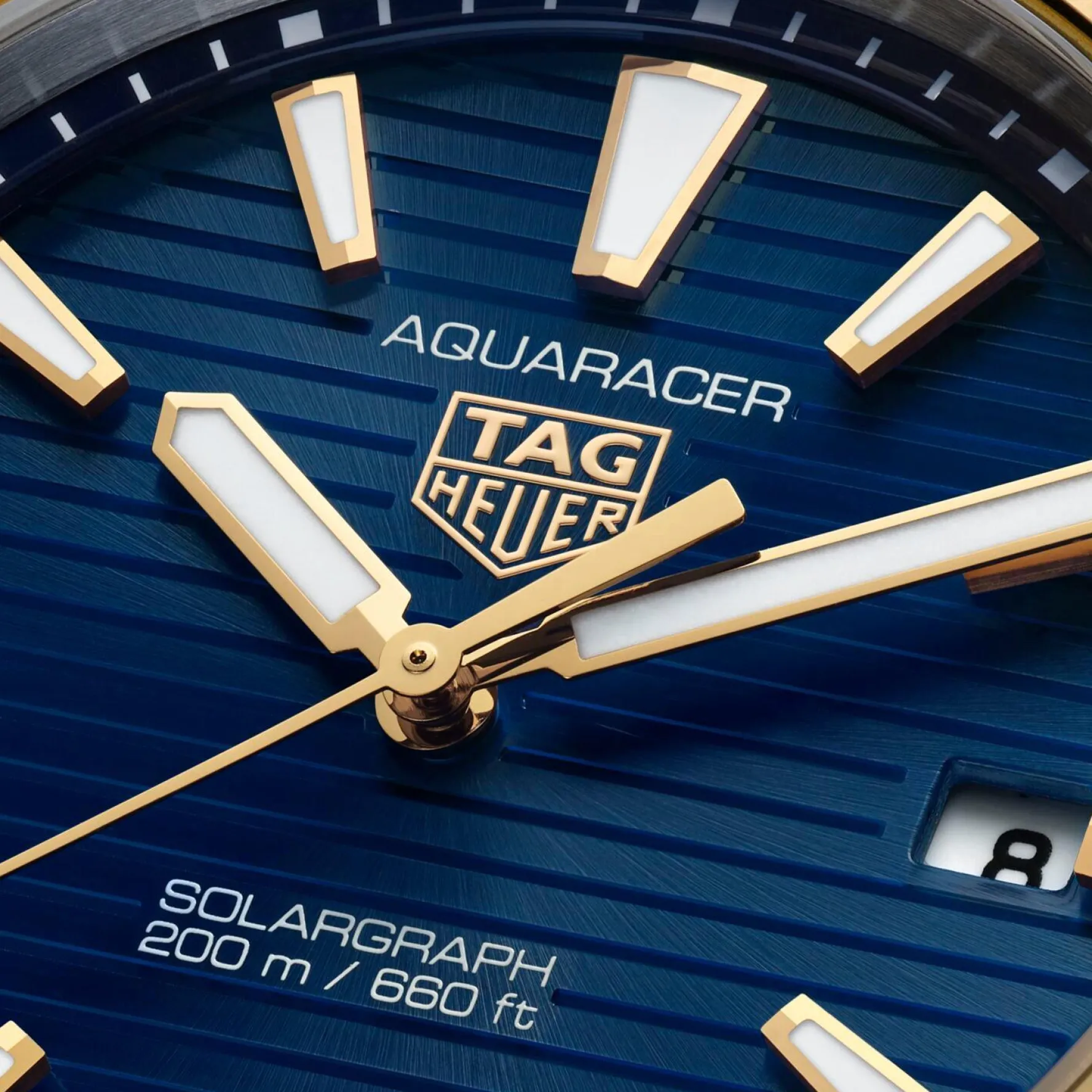 TAG Heuer Aquaracer Professional 200 Solargraph 40mm 18K Yellow Gold Men’s Watch