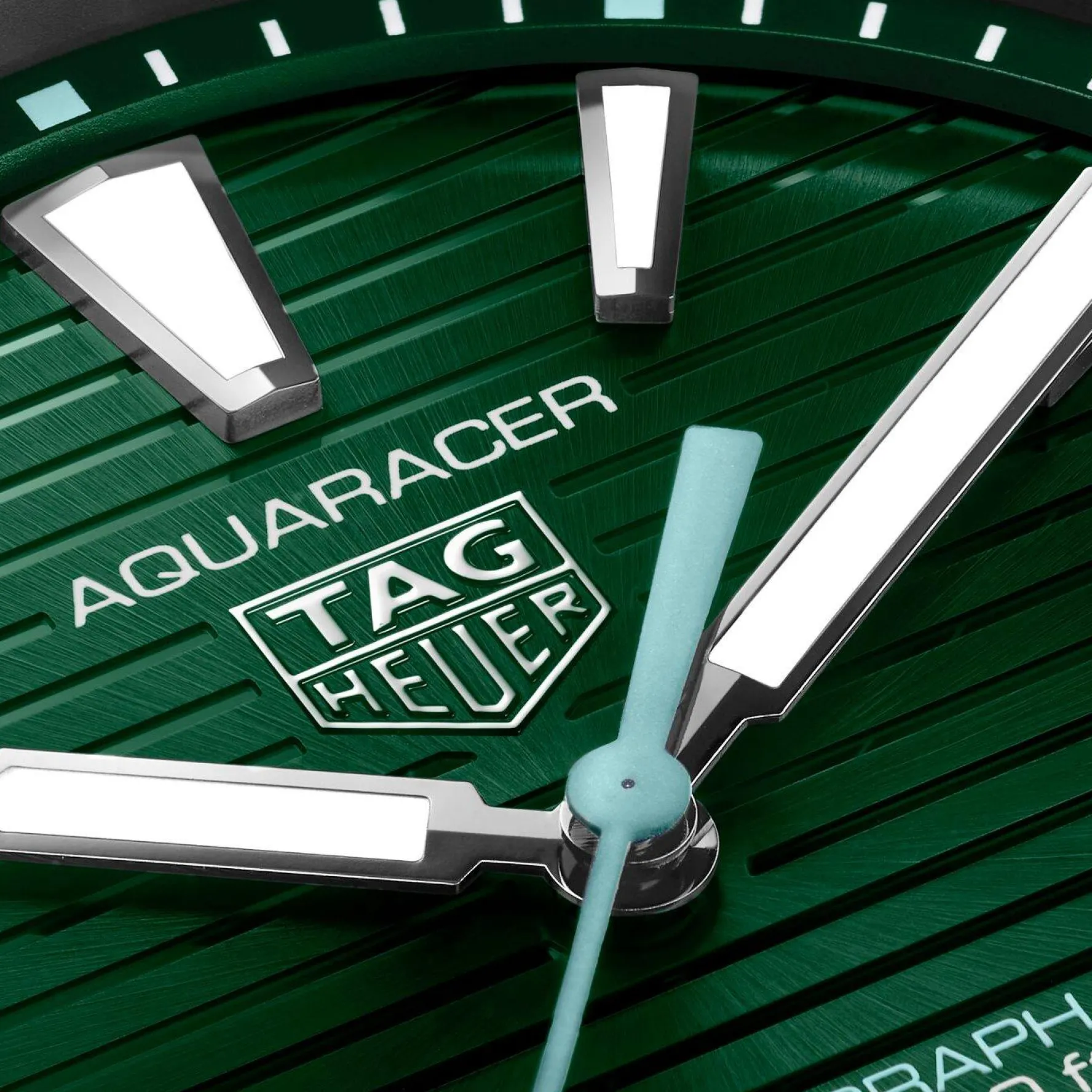 TAG Heuer Aquaracer Professional 200 Solargraph 40mm Men’s Watch